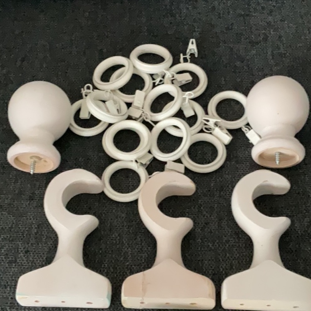 Stanley White Wall Decor Hooks Set